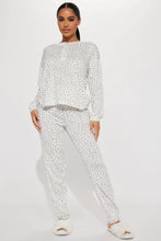 Load image into Gallery viewer, 2pc Henley Top Loungewear Set
