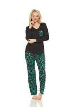 Load image into Gallery viewer, Wide Leg Pant and Long Sleeve Top Pijama Set
